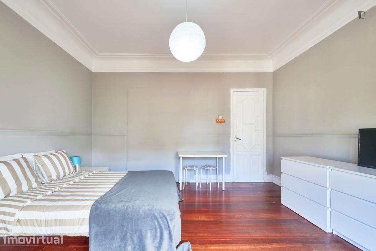 Quarto - localizado em Entrecampos Lisbon - Grande imagem: 4/40
