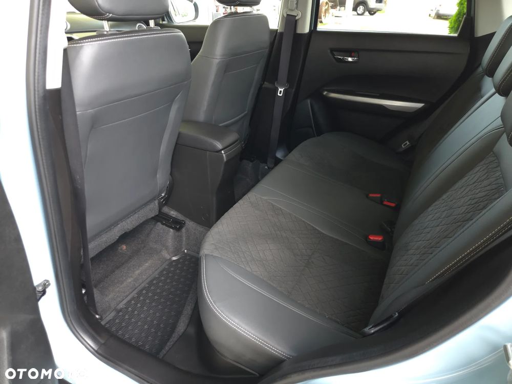 Suzuki Vitara 1.4 Boosterjet Premium 4WD - 31