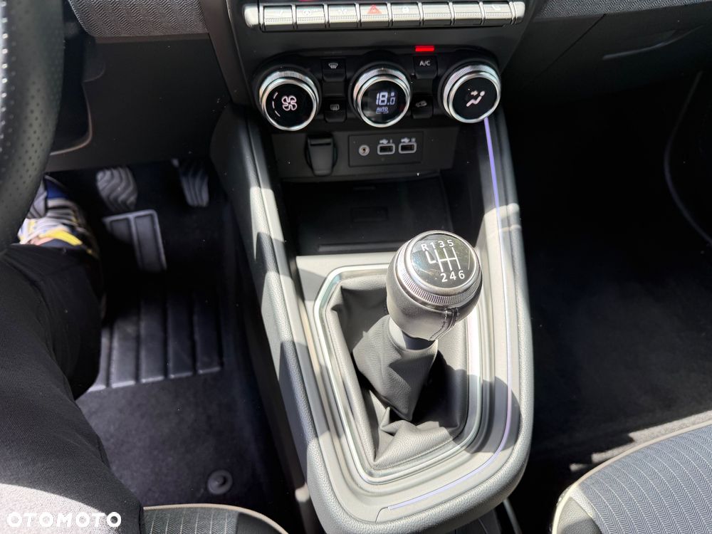 Renault Clio 1.0 TCe Techno - 9