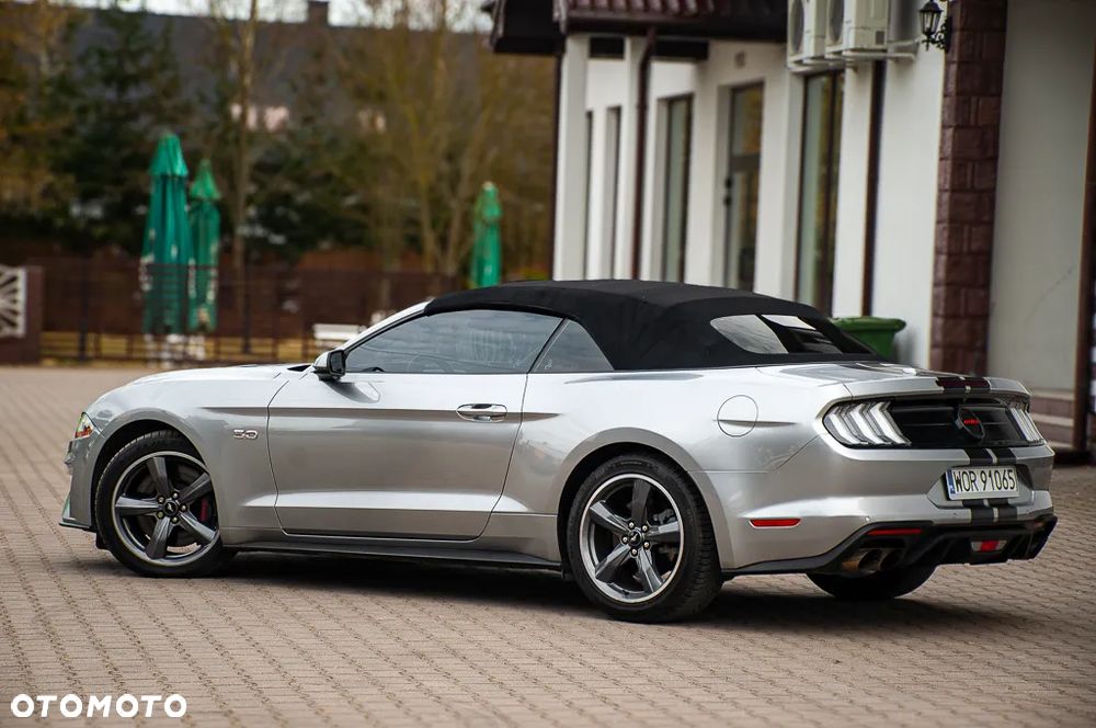 Ford Mustang - 13