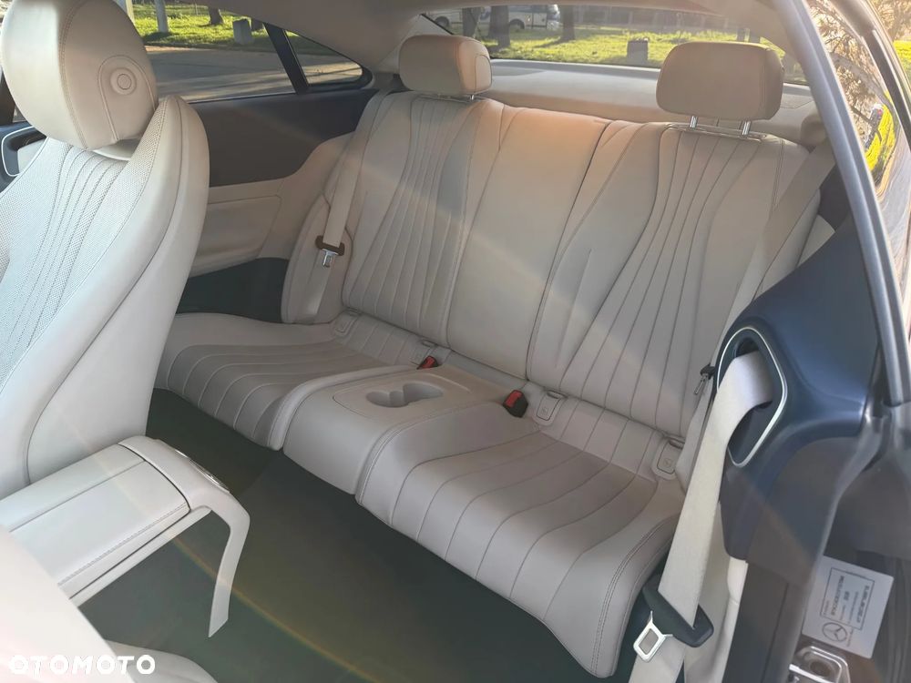 Mercedes-Benz Klasa E - 8