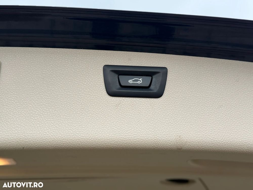 BMW Seria 3 318d xDrive - 36