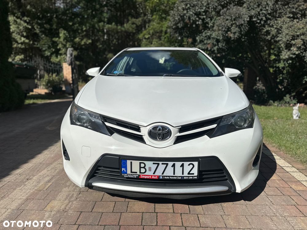 Toyota Auris 1.4 D-4D - 10