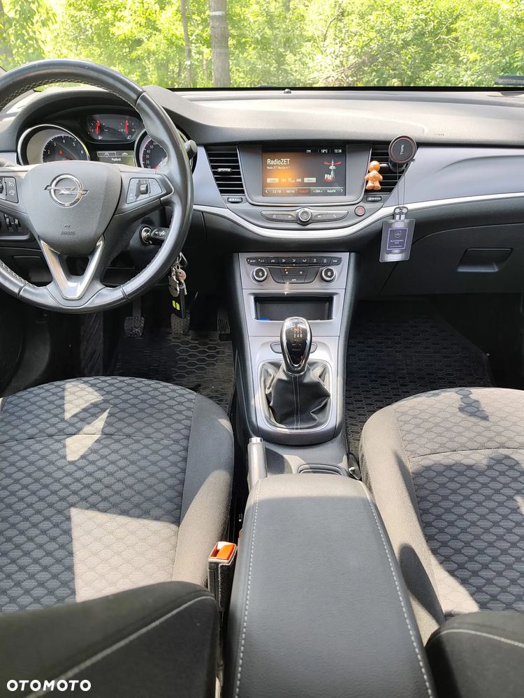 Opel Astra 1.4 T Enjoy - 13