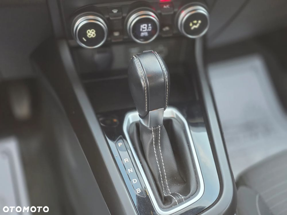 Renault Arkana 1.6 E-TECH Intens MMT - 24