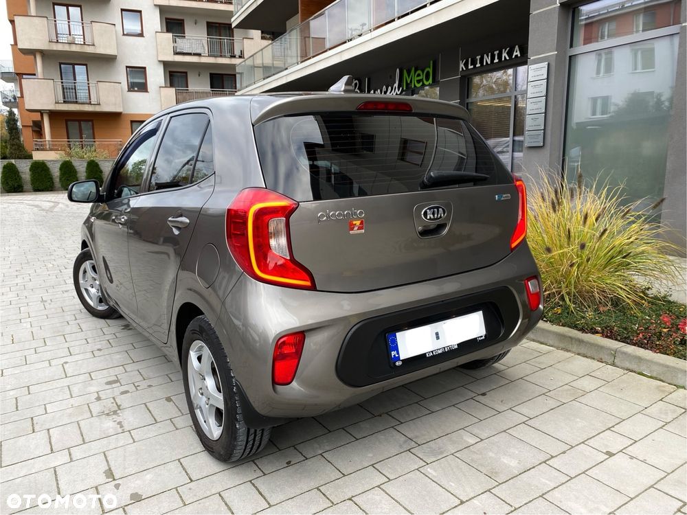 Kia Picanto 1.0 L - 23