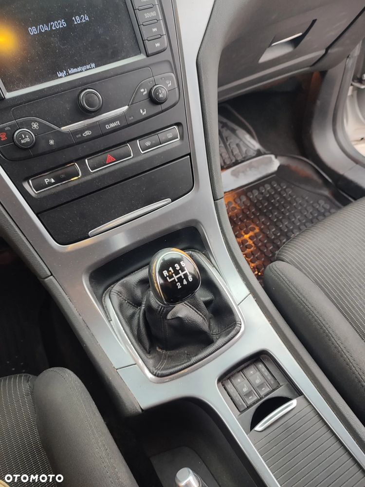 Ford Mondeo 2.0 TDCi Titanium - 23