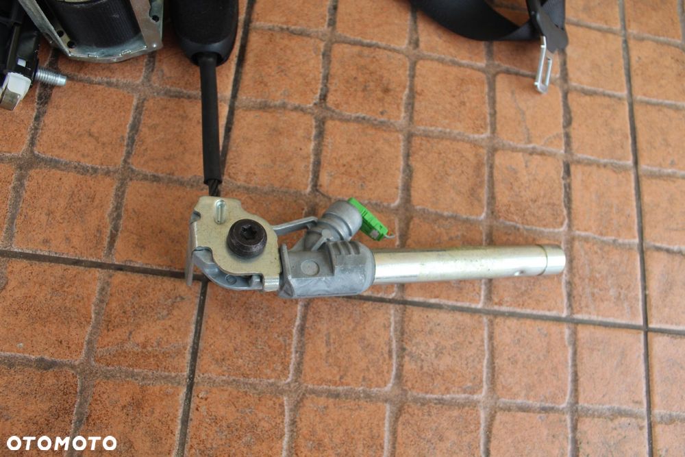 PAS BEZPIECZEŃSTWA PRAWY PRZÓD OPEL CORSA D 13225282 - 2