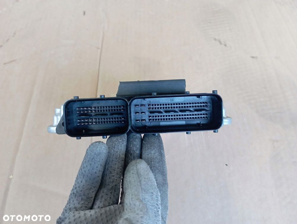 AUDI A4 B8 1.8 TFSI STEROWNIK KOMPUTER SILNIKA 8K1907115D - 2