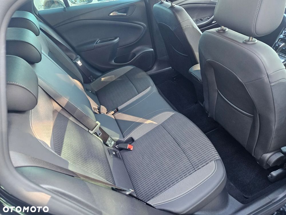 Opel Astra 1.4 Turbo Start/Stop St Elegance - 20