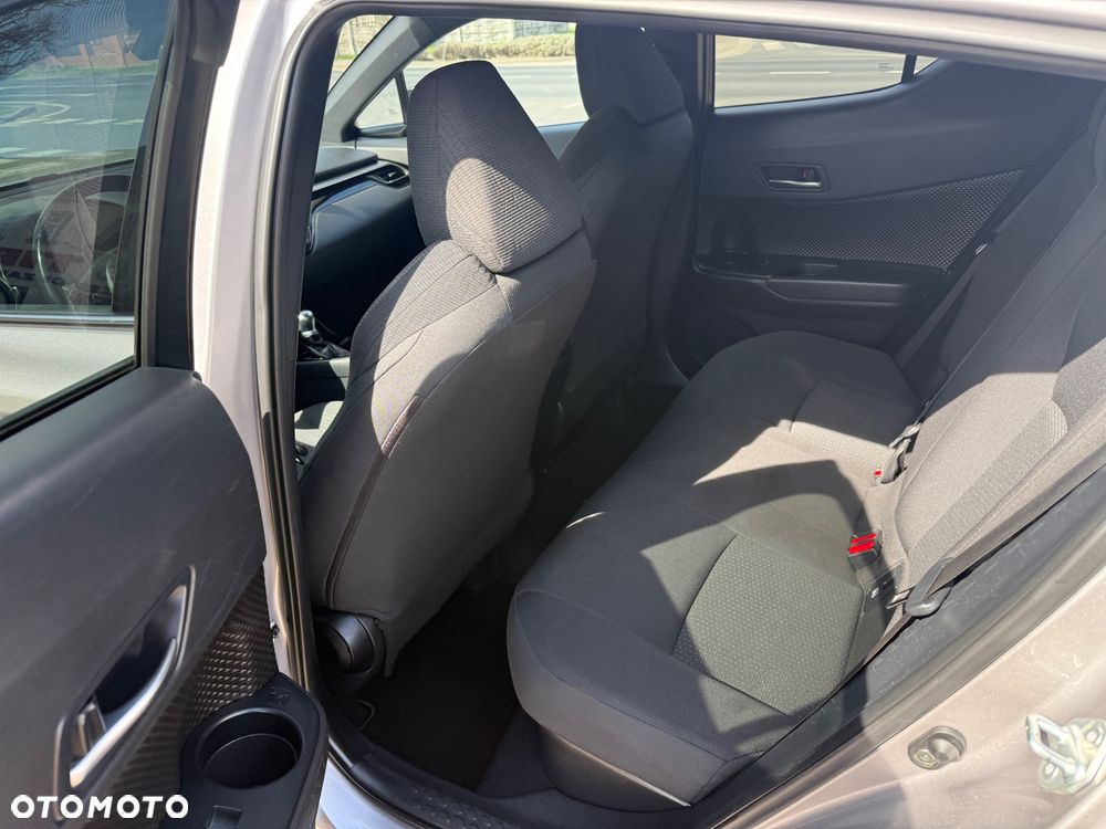 Toyota C-HR Business-Edition - 12