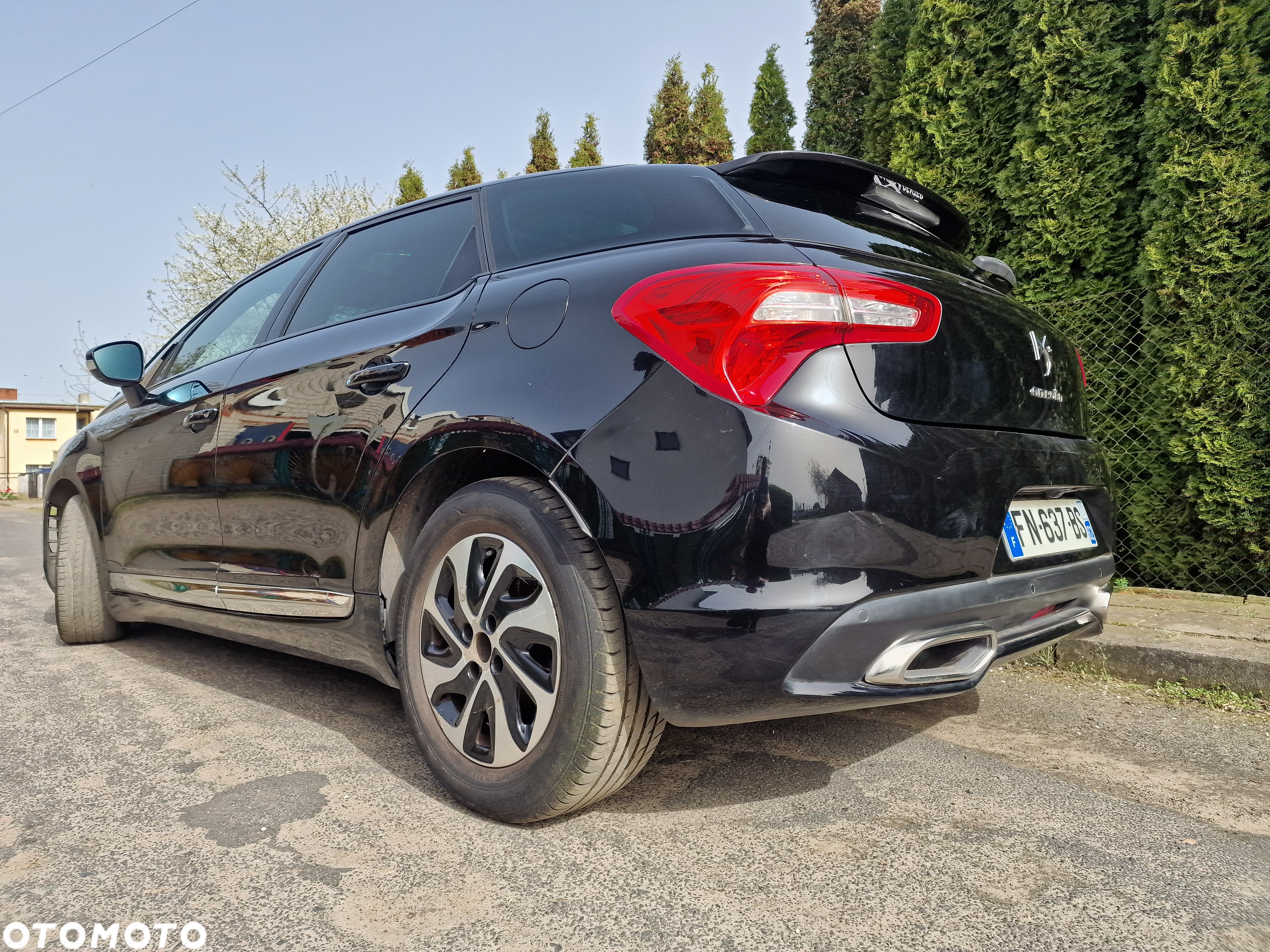 Citroën DS5 e-HDi 115 EGS6 SoChic - 37