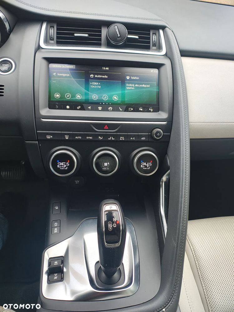 Jaguar E-Pace 2.0 i4D AWD SE - 8