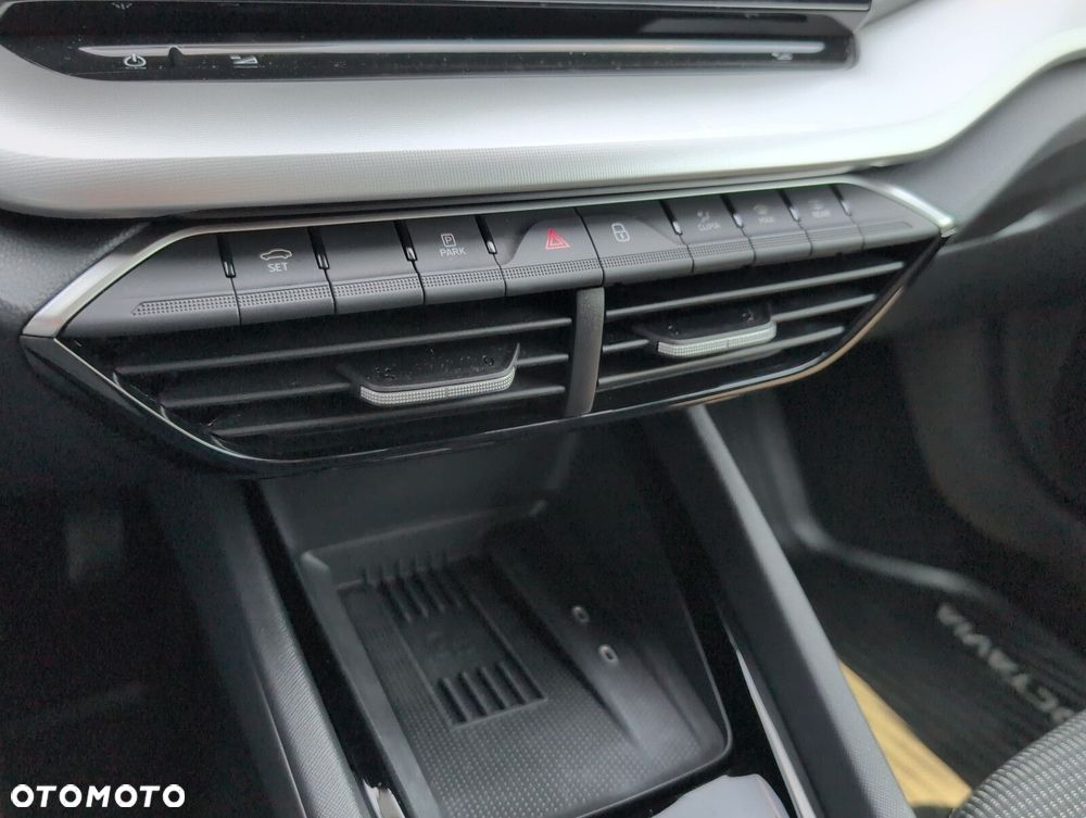 Skoda Octavia 1.5 TSI mHEV Drive Selection DSG - 33