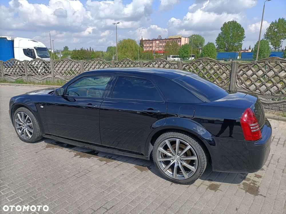 Chrysler 300C 5.7 V8 Hemi - 7