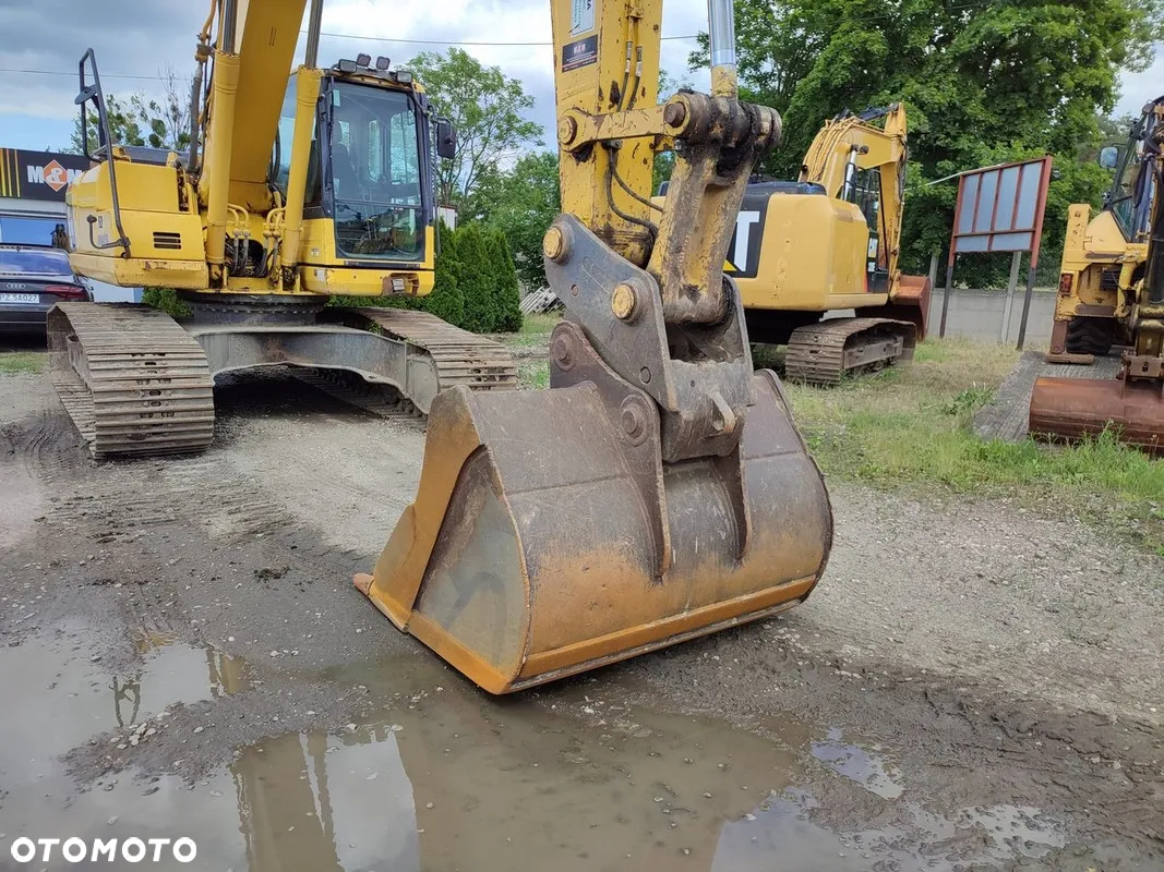 Komatsu PC 210 LC-8 - 27