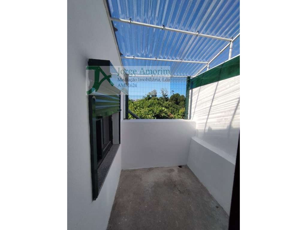 CasaT1 independente. Renovada. Junto ao Arrábida shopping. transpor... - Grande imagem: 4/11