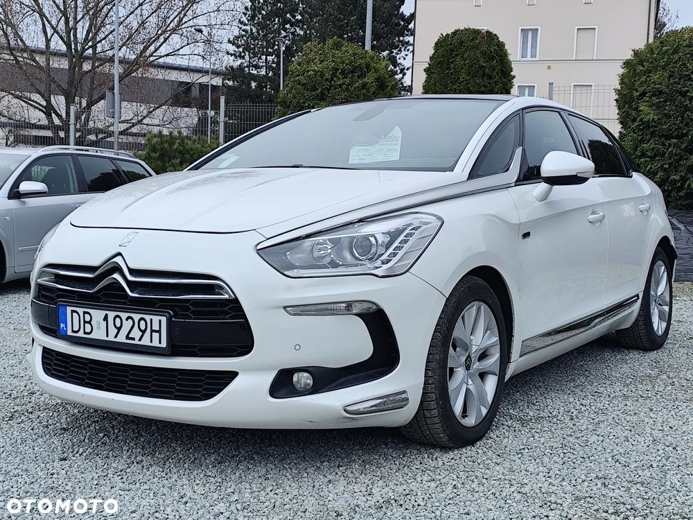 Citroën DS5 2.0 HDi Hybrid4 SoChic MCP - 2