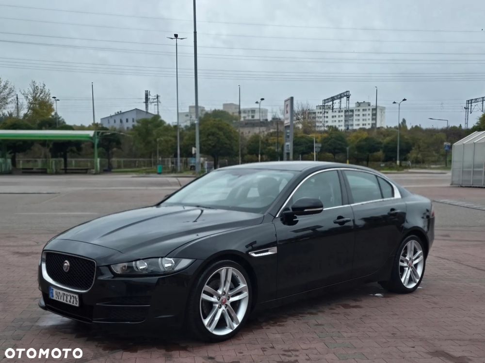 Jaguar XE 20d Prestige - 1