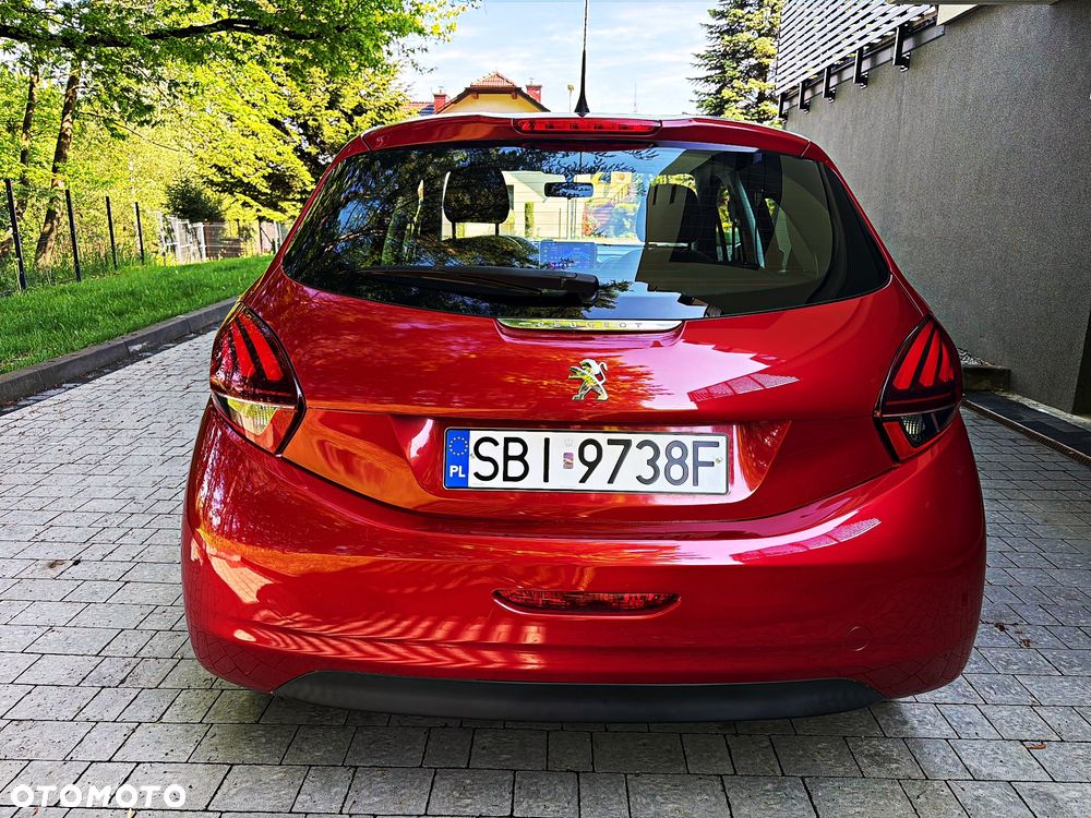 Peugeot 208 PureTech 82 Urban Move - 24
