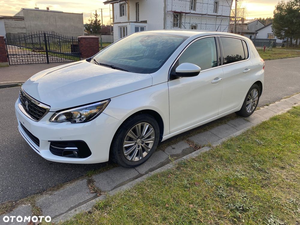 Peugeot 308 - 1