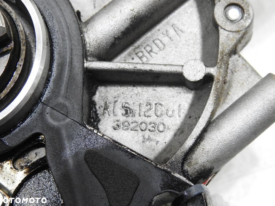 POMPA VACU VACUM PEUGEOT 407 3.0 V6 HDI - 12