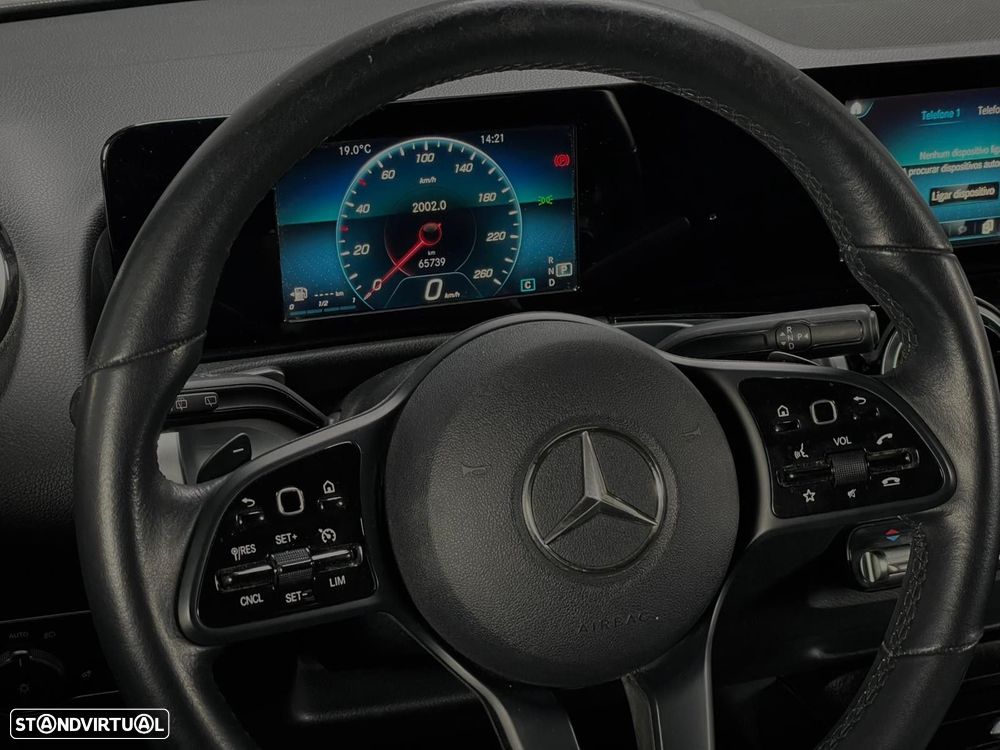 Mercedes-Benz GLB 180 d - 12