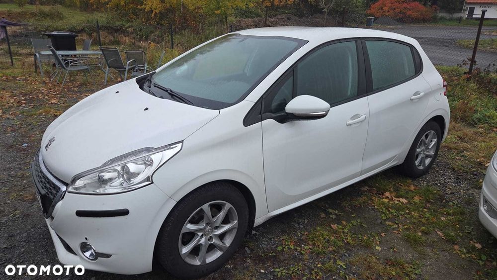 Peugeot 208 - 3
