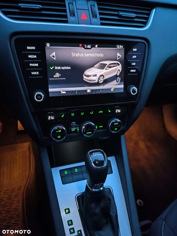 Skoda Octavia 1.6 TDI DSG Premium Edition - 32