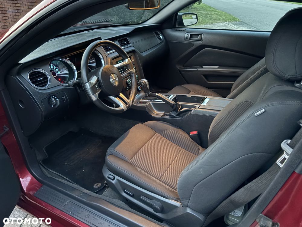 Ford Mustang - 8