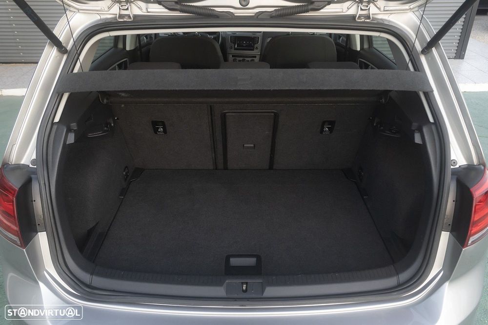 VW Golf 1.6 TDi BlueMotion Confortline - 22