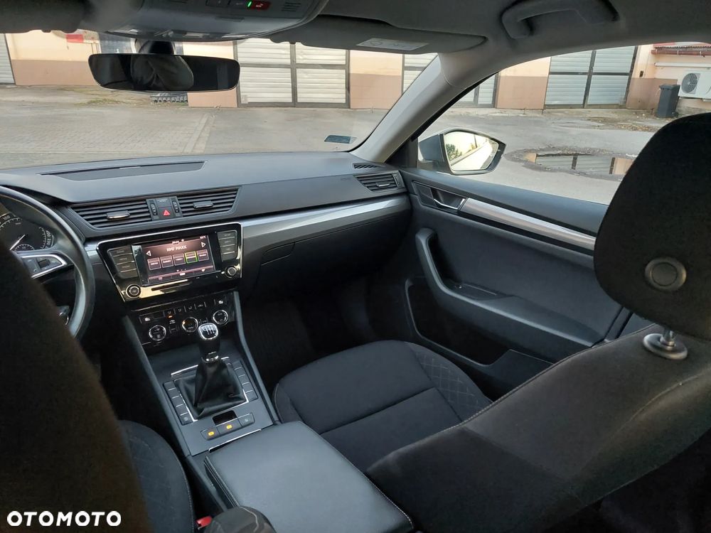 Skoda Superb 1.6 TDI Active - 21