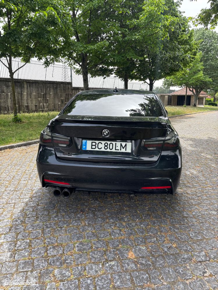 BMW 330 i Pack M Auto - 13