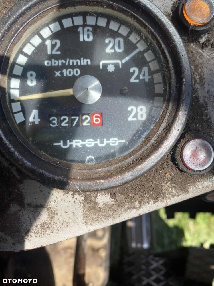 Ursus C330 - 5