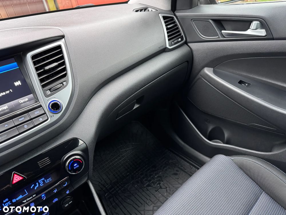 Hyundai Tucson 2.0 CRDi 4WD Automatik Style - 18