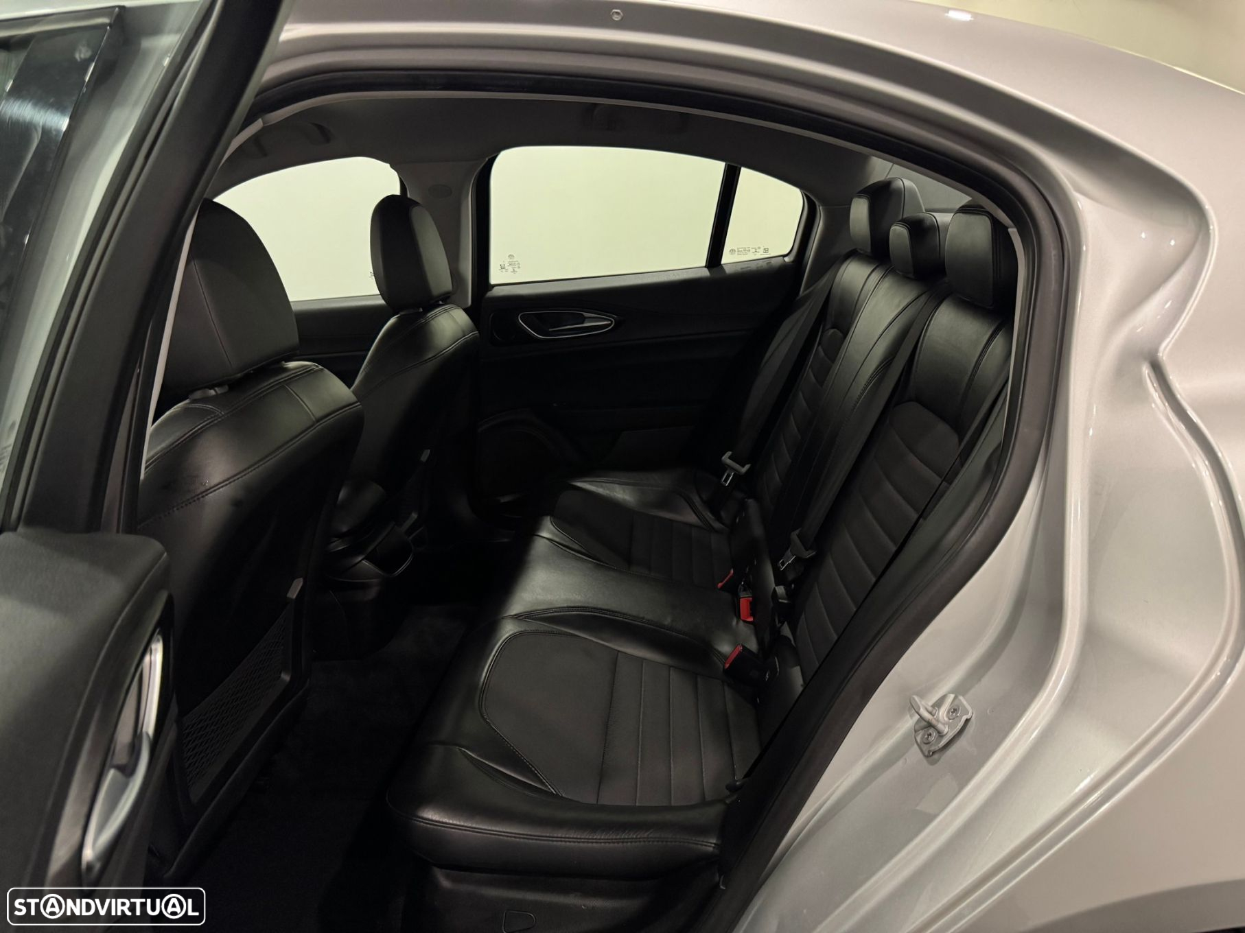 Alfa Romeo Giulia 2.2 D Super - 32