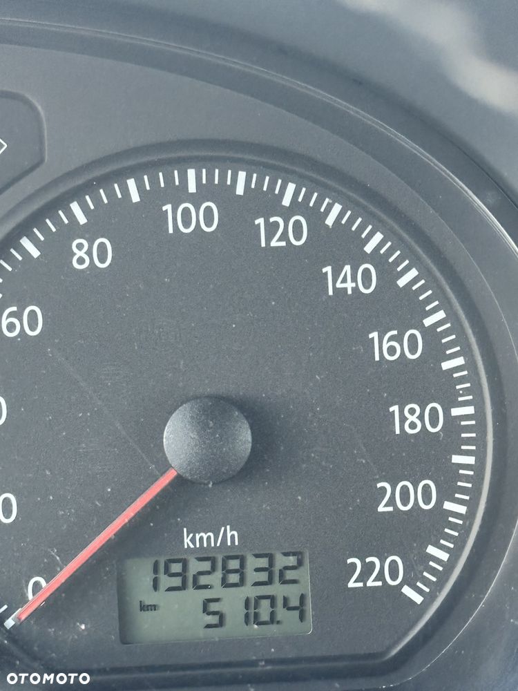 Volkswagen Polo - 8