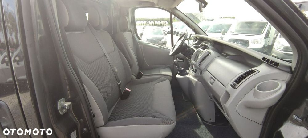 Opel Vivaro - 23