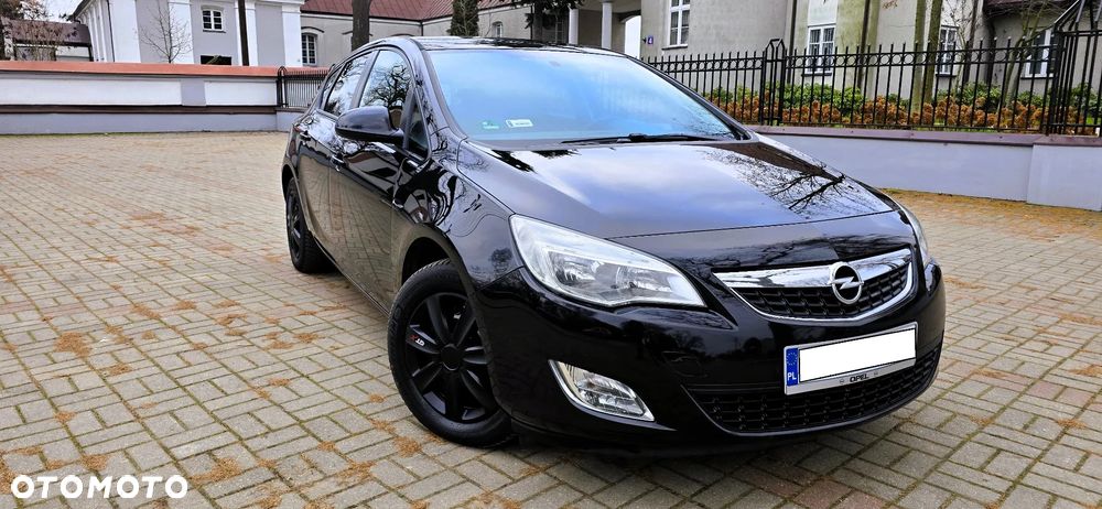 Opel Astra 1.4 Turbo Edition - 1