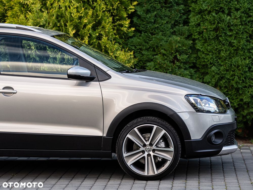 Volkswagen Polo 1.2 TSI Cross - 9