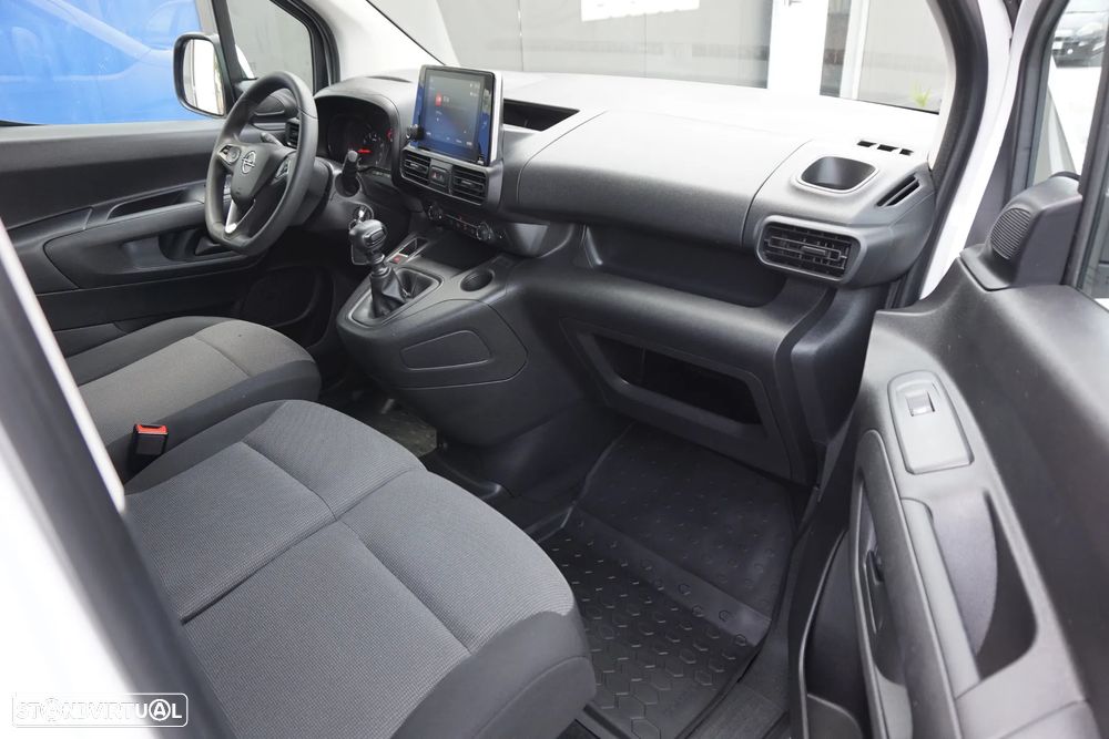 Opel Combo CDTI 102 Enjoy IVA dedutível - 27