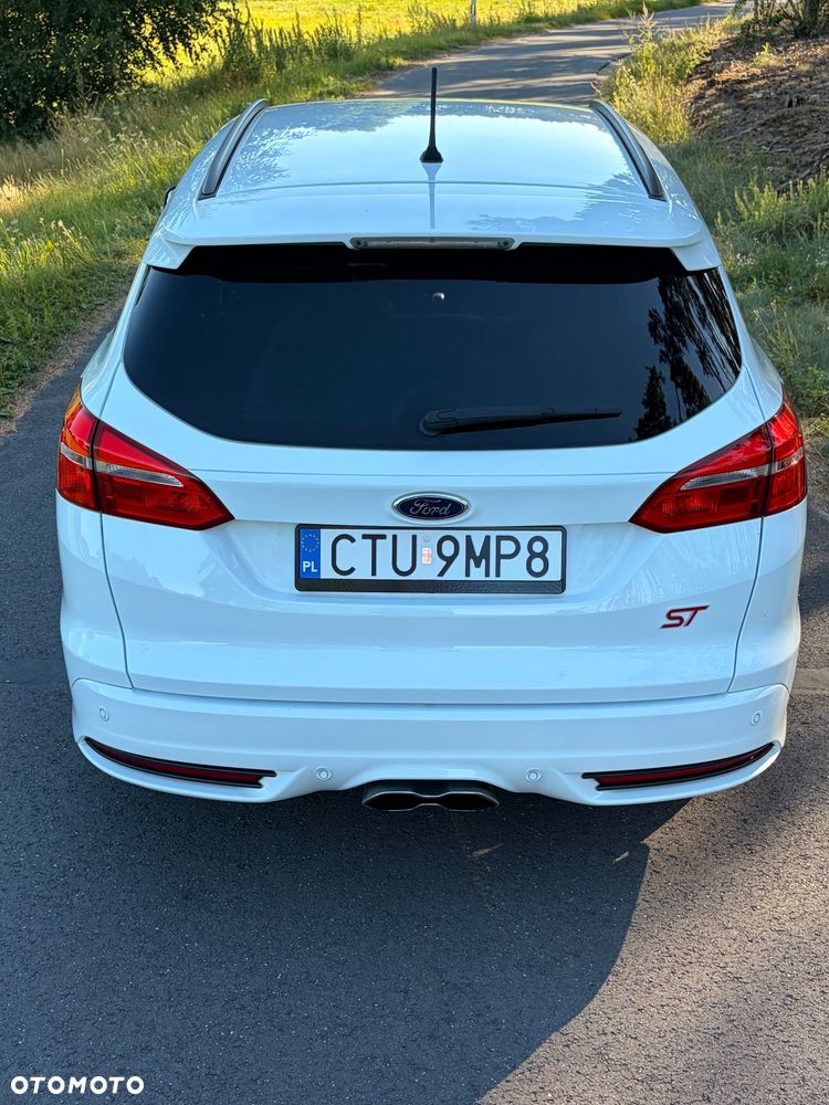 Ford Focus 2.0 EcoBoost ST-2 - 16