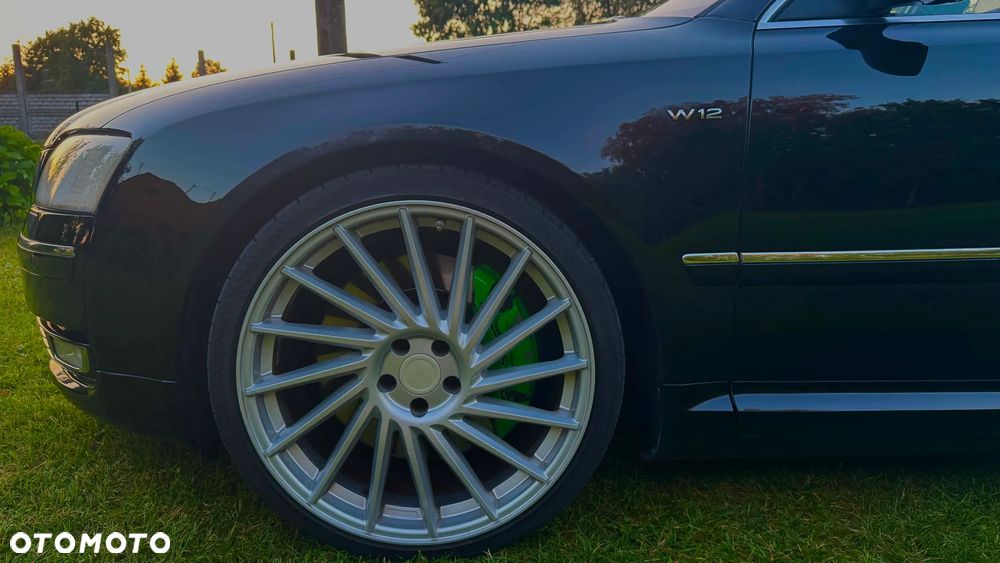 Audi A8 W12 quattro Langversion - 24