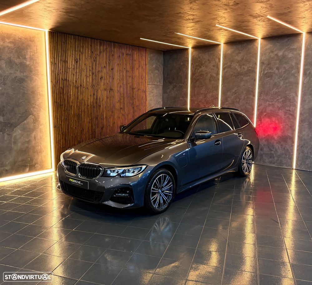 BMW 330 e Aut. M Sport - 2