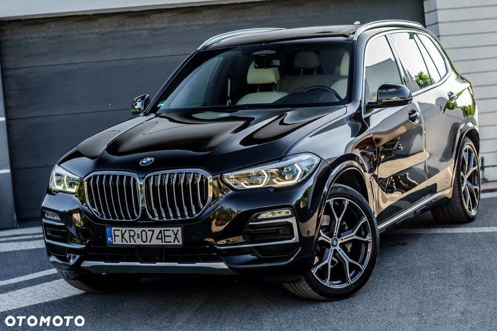 BMW X5 xDrive30d xLine - 37