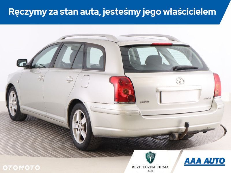 Toyota Avensis - 5