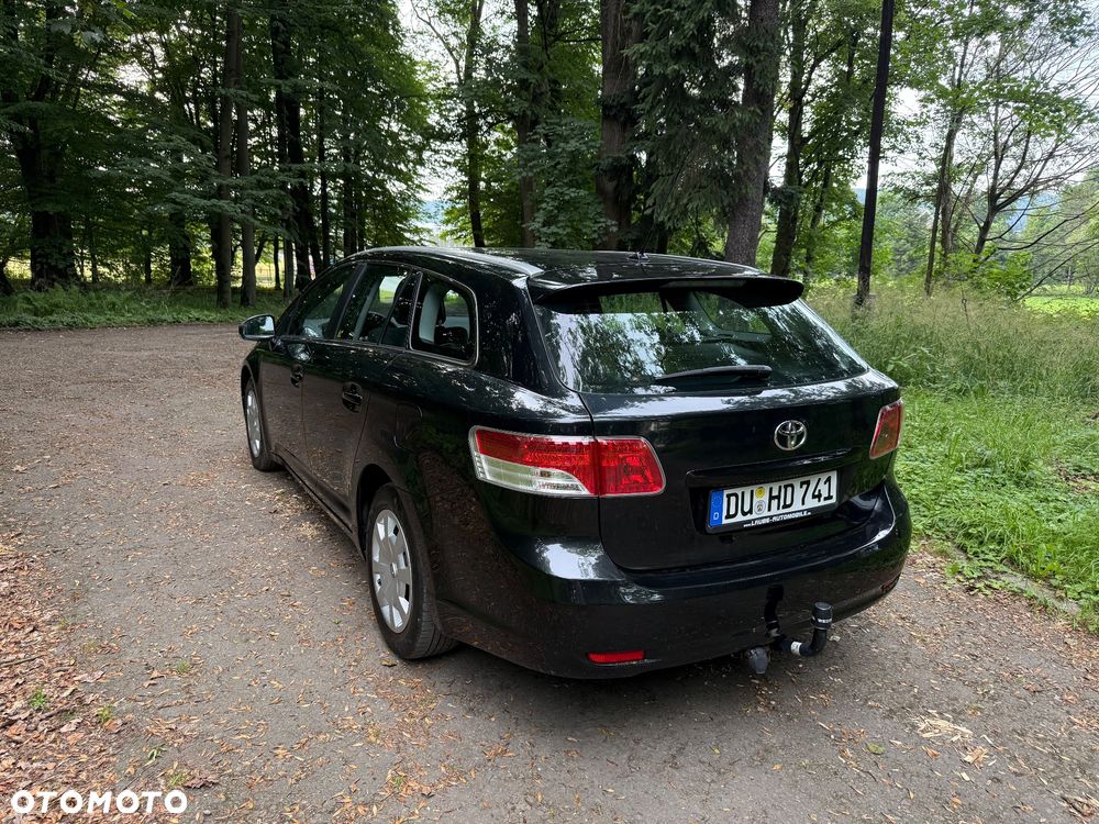 Toyota Avensis 1.8 Life - 4