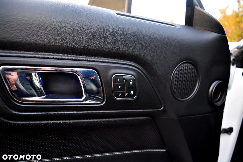 Ford Mustang 5.0 V8 Black Edition - 15