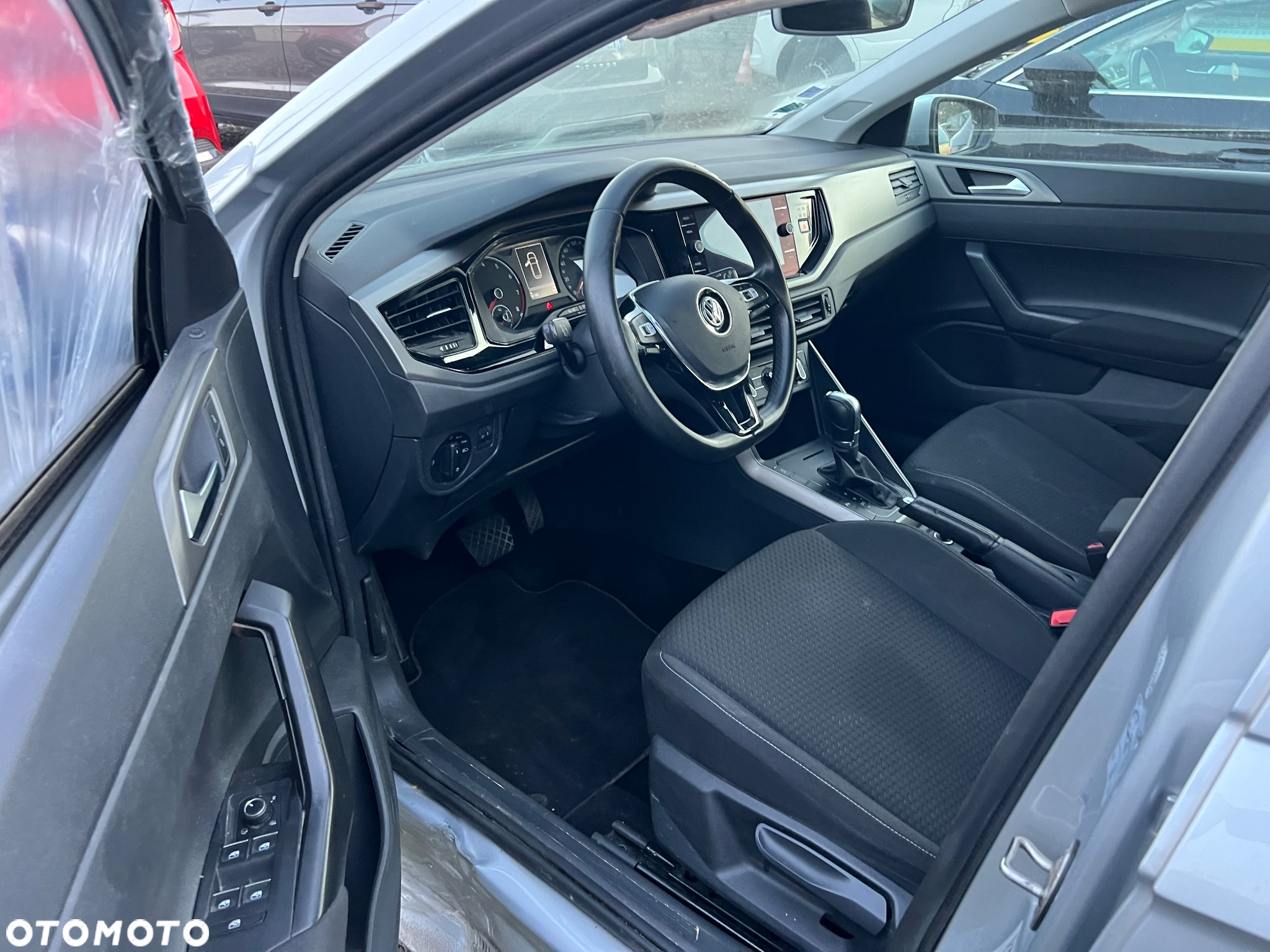 Volkswagen Polo 1.0 TSI Comfortline DSG - 5
