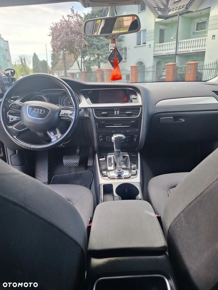 Audi A4 Avant 2.0 TDI Multitronic - 9